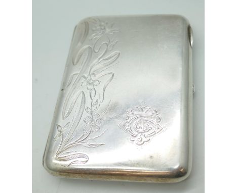 A Russian silver cigarette case, 106g