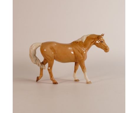 Beswick rare Palomino walking pony 1516, early light palomino colourway, r.