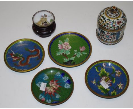 Collection Chinese cloisonne pieces including 4 various pin dishes, (diameter 10cm approx, average each); a cloisonne lidded 