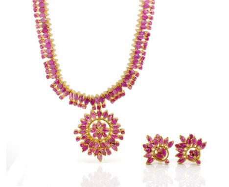 Indian ruby set necklace and earrings unmarked total weight 3.598 grams, necklace with cord length 60cm. Set in a gilt metal 