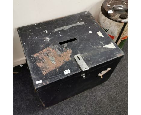 TIN TRUNK 