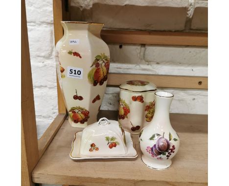 COLLECTION OF ROYAL WORCESTER FRUIT PATTERN