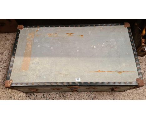 METAL TRAVEL TRUNK