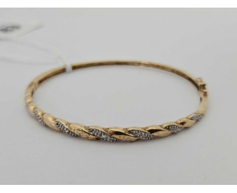 9ct HINGED DIAMOND BANGLE, 7.5g