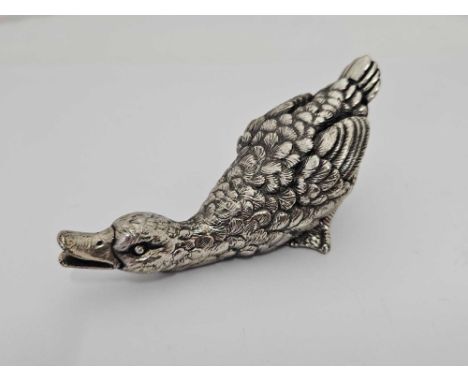 SILVER MODEL OF A DUCK