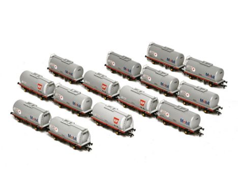Fourteen Bachmann, 45 tonne tankers 