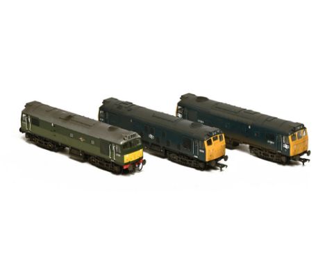 Three Bachmann 00 gauge diesel locomotives, D7664, D645 &amp; D5230 