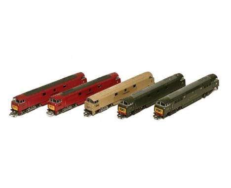 Five Lima 00 gauge diesel locomotives, D1003 Western Pioneer, D1016 Western Gladiator, D1003 Western Pioneer, D1016 Western G