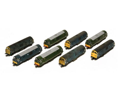 Box of 8 Bachmann 00 gauge diesel locomotives, mostly running but also requires attention 