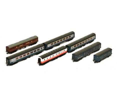 Seven Bachmann carriages, Tartan Arrow, Parcels Express etc 