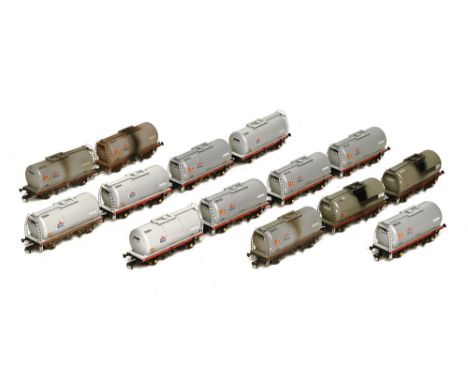 Fourteen Bachmann 45 tonne tankers 