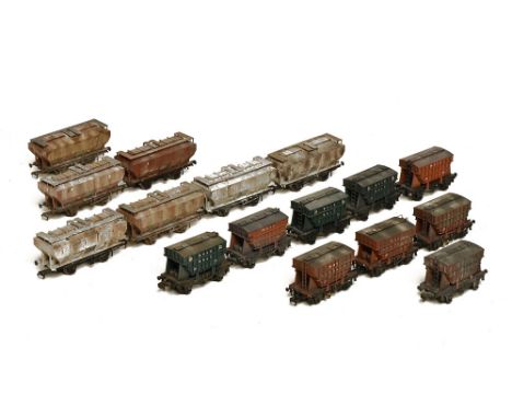Sixteen Bachmann hopper wagons, nine presflow and seven covhop