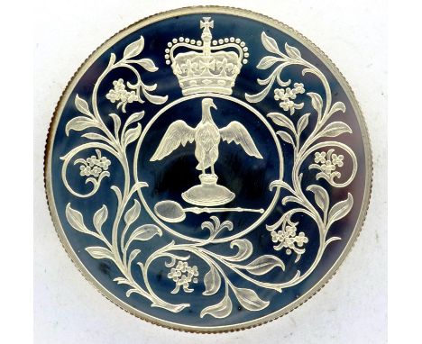 1977 silver proof Jubilee crown of Elizabeth II, boxed with CoA. P&amp;P Group 0 (£5+VAT for the first lot and £1+VAT for sub