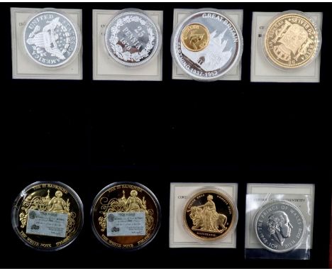 Boxed collection of replica coins. P&amp;P Group 0 (£5+VAT for the first lot and £1+VAT for subsequent lots) 