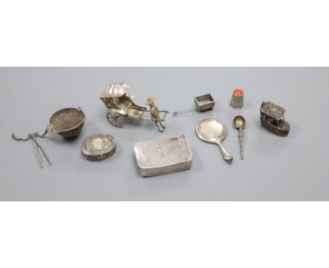 A George III curved silver snuff box, maker's mark IP, Birmingham 1813, 5.7 cm, and other small silver or plated objects of v