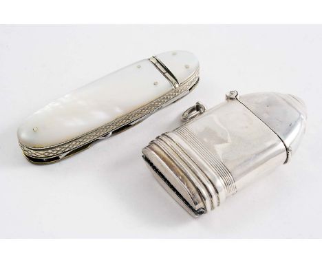 A GREAT WAR PERIOD SILVER VESTA CASE in the form of a Howitzer shell, by W.H. Haseler, Birmingham 1915 and nickel-mounted mot