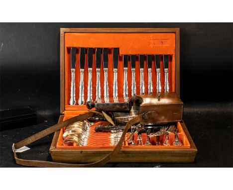 A Vintage Flexfit Canteen of Cutlery, 6 place setting. Together with a silver plated hip flask (small ding) and sandwich box 