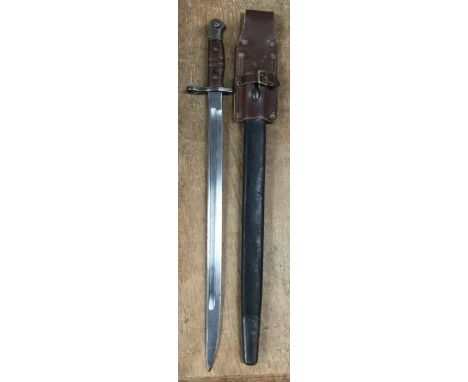 WW1 U.S.A Remington Bayonet dated 1913 with scabbard and frog marked MU.