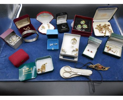 Box of assorted Costume Jewellery including silver bangle and cased Norfolk scissors