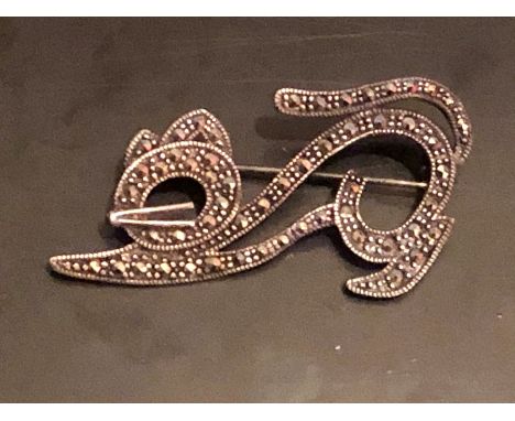 Silver Cat brooch 