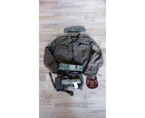 Army battle dress jacket, hat and belt together with a small brown leather sporran and a surgical kit (a lot) 