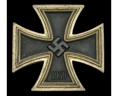 Germany, Third Reich, Iron Cross 1939, First Class breast badge, silver with iron centre, unmarked, in original fitted case o