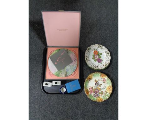 A tray containing boxed Royal Doulton 'Garden of Tranquility' limited edition plates, together with seven further plates, pai