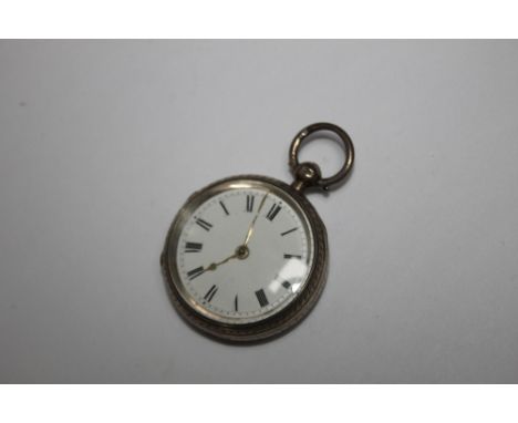A CHESTER HALLMARKED SILVER OPEN FACED MANUAL WIND POCKET WATCH,  Dia 4 cm