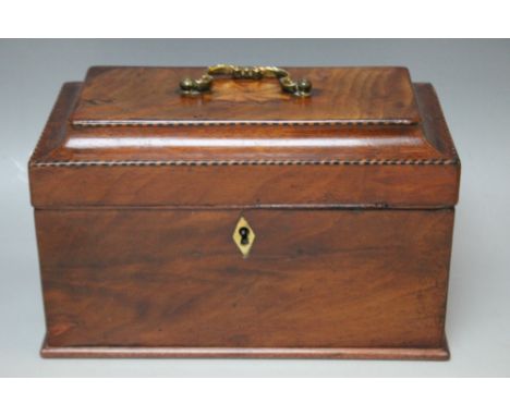 A MAHOGANY THREE SECTION TEA CADDY, W 24 cm 