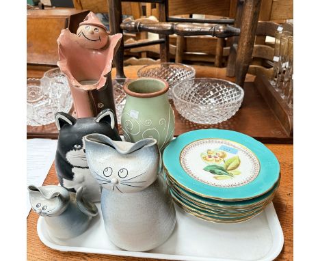 A Victorian hand-painted ten-piece part dessert service decorated with individual botanical specimens, and other decorative c