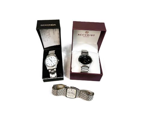 A vintage Seiko quartz square gents watch, a boxed Sekonda gents watch and a boxed Accurist gents watch.