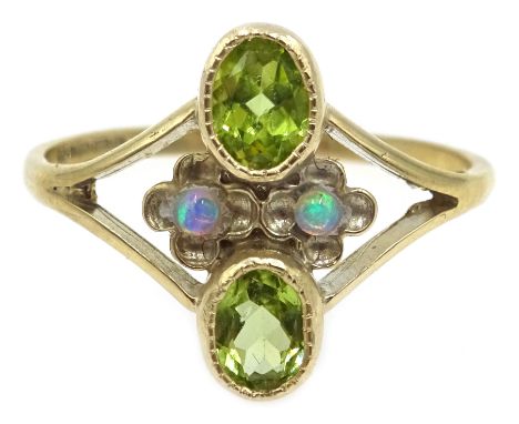 9ct gold opal and peridot ring, hallmarked Condition Report Approx 1.6gm, size L-MClick here for further images, condition, a