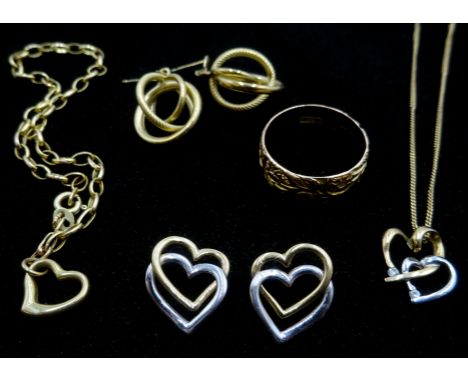 Gold ring engraved decoration, pairs of gold earrings, chain bracelet and pendant necklace, all hallmarked 9ct or stamped 375