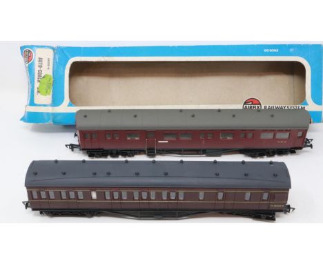 OO gauge Airfix Autocoach, BR Maroon plus Suburban brake coach, both in very good condition, one with poor box. UK P&amp;P Gr