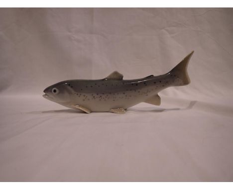 Royal Copenhagen figurine of a trout, no cracks or chips, L: 20 cm. UK P&amp;P Group 1 (£16+VAT for the first lot and £2+VAT 