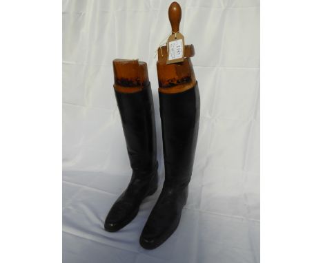 Pair of leather hunting boots with wooden trees, size 11; in very good condition - carries VAT&nbsp; &nbsp;Estimate £70-80