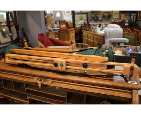 Daler Rowney Artists Easel and carry case 