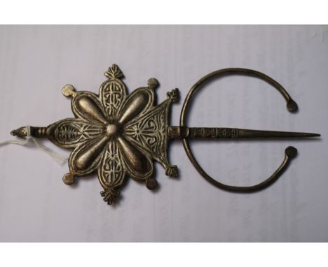 Viking type White metal Fibula Cloak brooch 
