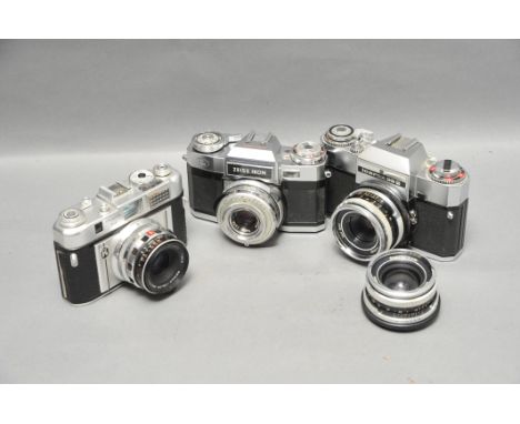 A Zeiss Ikon Icarex 35S SLR Camera, together with a Zeiss Ikon Contaflex and Regula IIID (3)