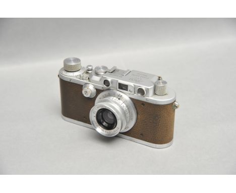 A Leica IIIa Rangefinder Camera, chrome with Leitz Summaron f/3.5 35mm lens