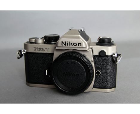 Nikon FM2/T Body, titanium finish