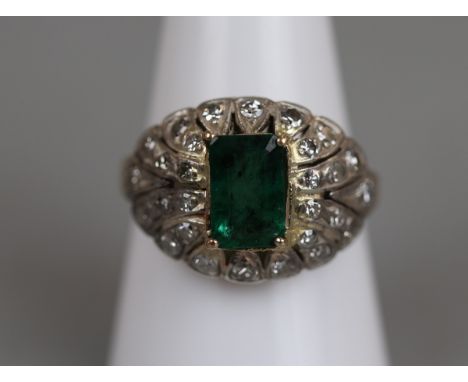 18ct gold 1930s emerald and diamond cocktail ring - Approx size: Q½