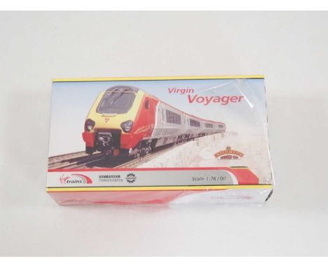 A BACHMANN OO gauge 32-602 4-car class 220 Virgin Voyager DMU set 'Dorset Voyager' - VG/E in VG box