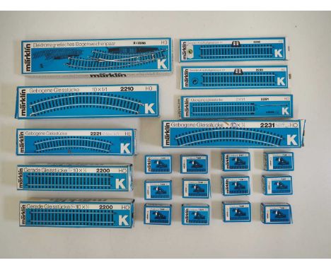 A mixed group of MARKLIN HO gauge boxed K track to include curves, straights, points and buffers - VG/E in G/VG boxes (21)
