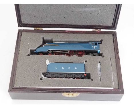 A BACHMANN OO gauge limited edition number 676 - 'Commonwealth of Australia' steam locomotive complete in original wooden pre