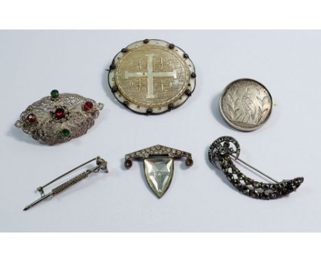 A group of six antique brooches including ice pick sweetheart brooch, filigree, silver bird brooch etc.