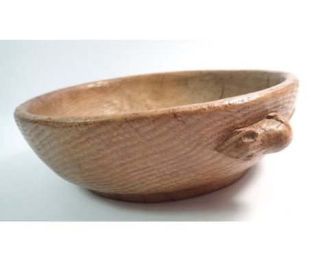 A Robert Mouseman Thompson carved oak fruit bowl with mouse to side, 23cm diameter