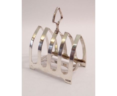 A silver toast rack by Williams Ltd, Birmingham 1912, 88g