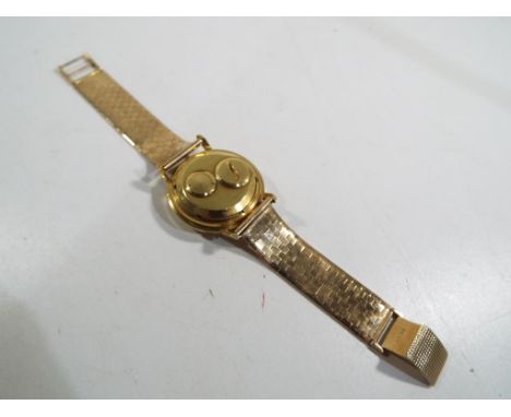Bulova Accutron - A good example of a Bulova Accutron gentleman's wristwatch, silvered dial with gold baton indicators and th