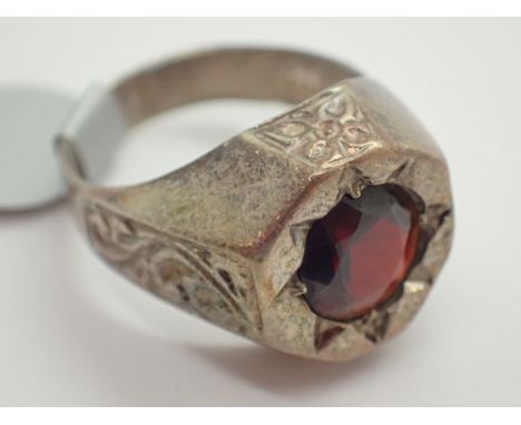 Silver vintage garnet solitaire ring stamped silver size N
